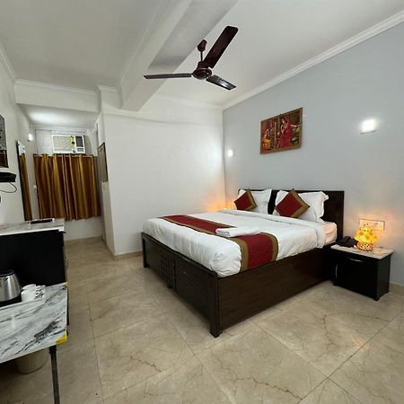 Airport Hotel Annexe New Delhi Eksteriør billede