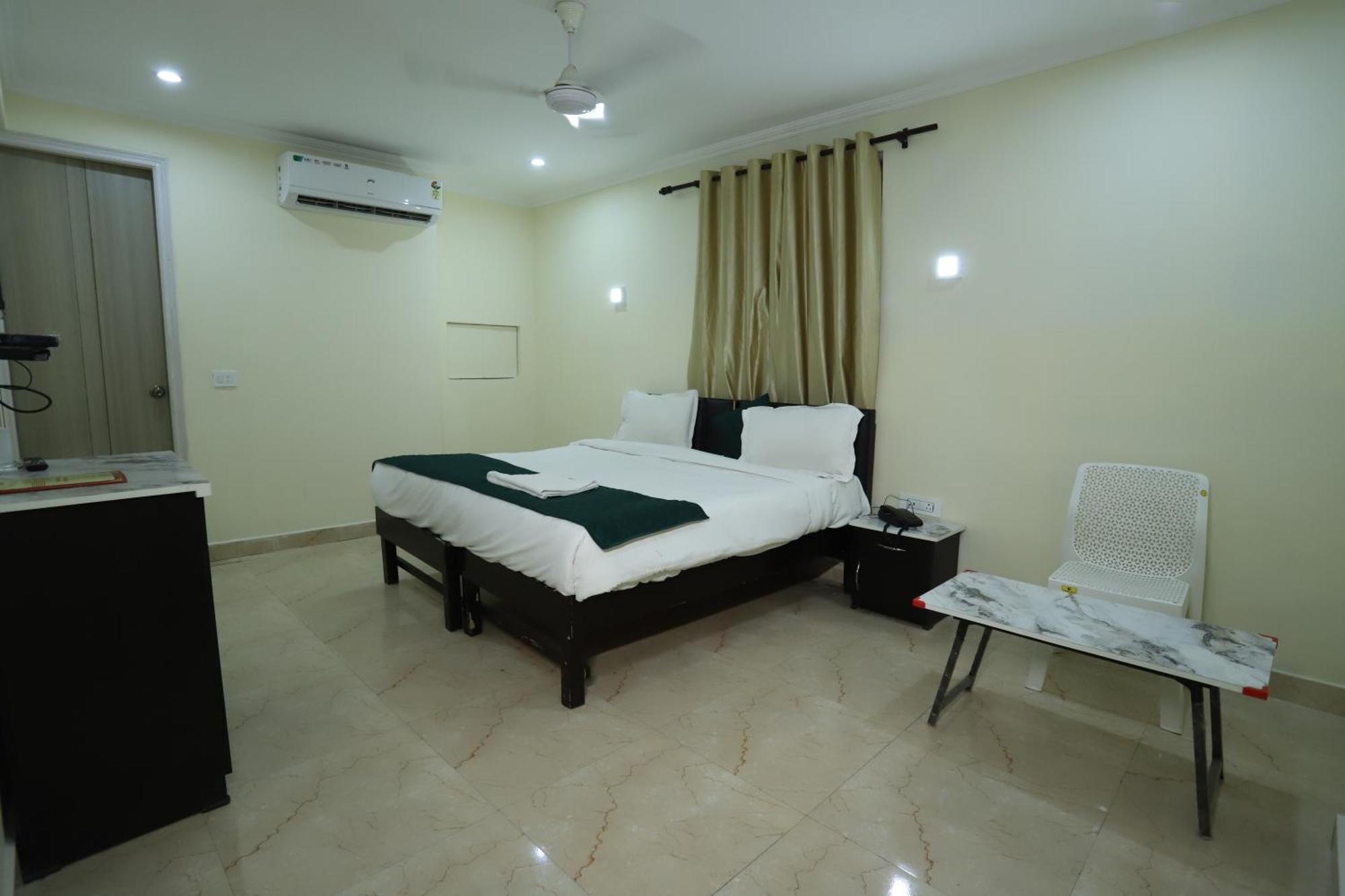 Airport Hotel Annexe New Delhi Eksteriør billede