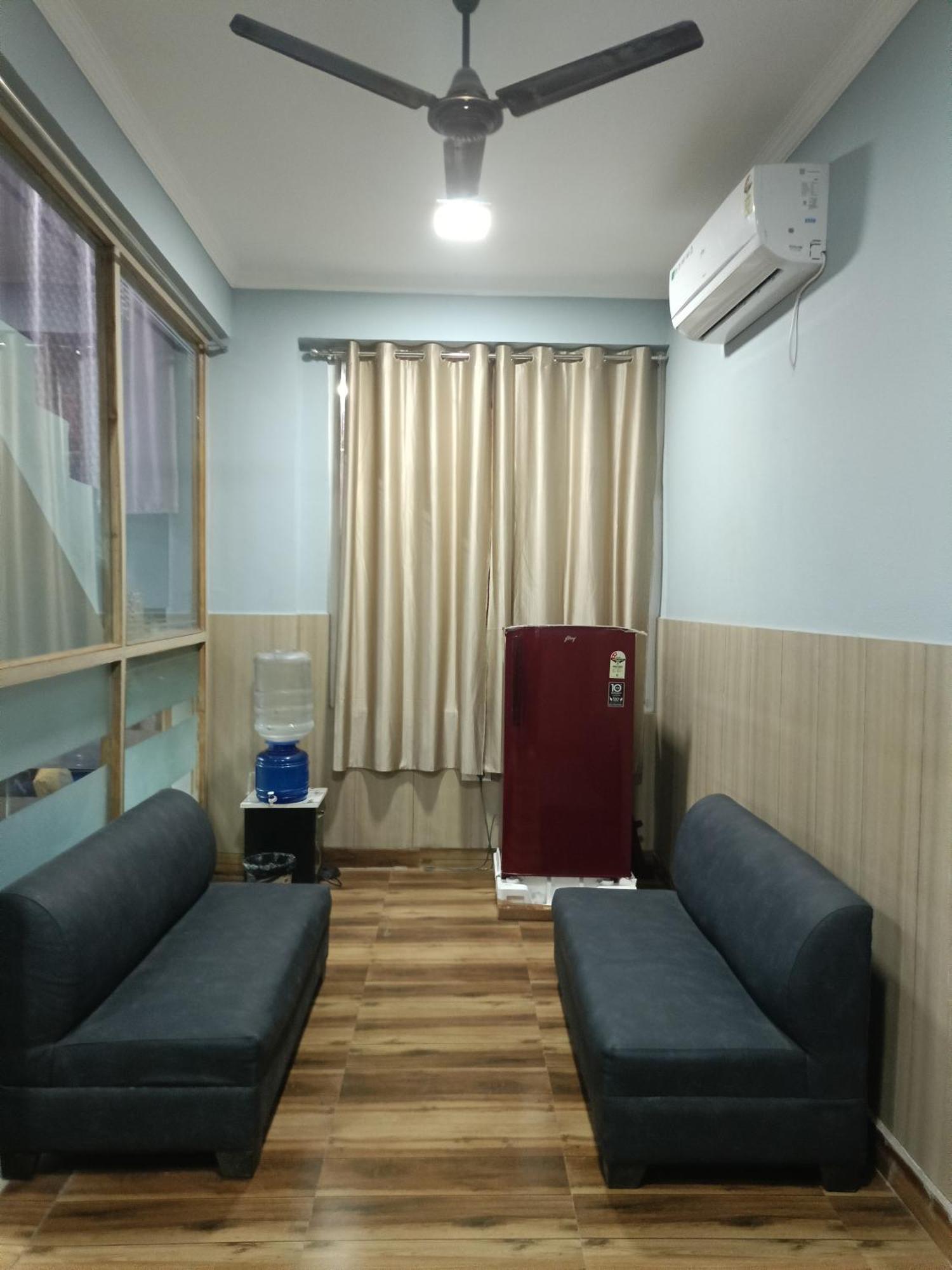 Airport Hotel Annexe New Delhi Eksteriør billede