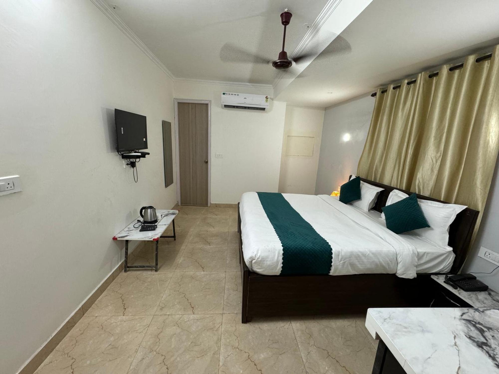Airport Hotel Annexe New Delhi Eksteriør billede